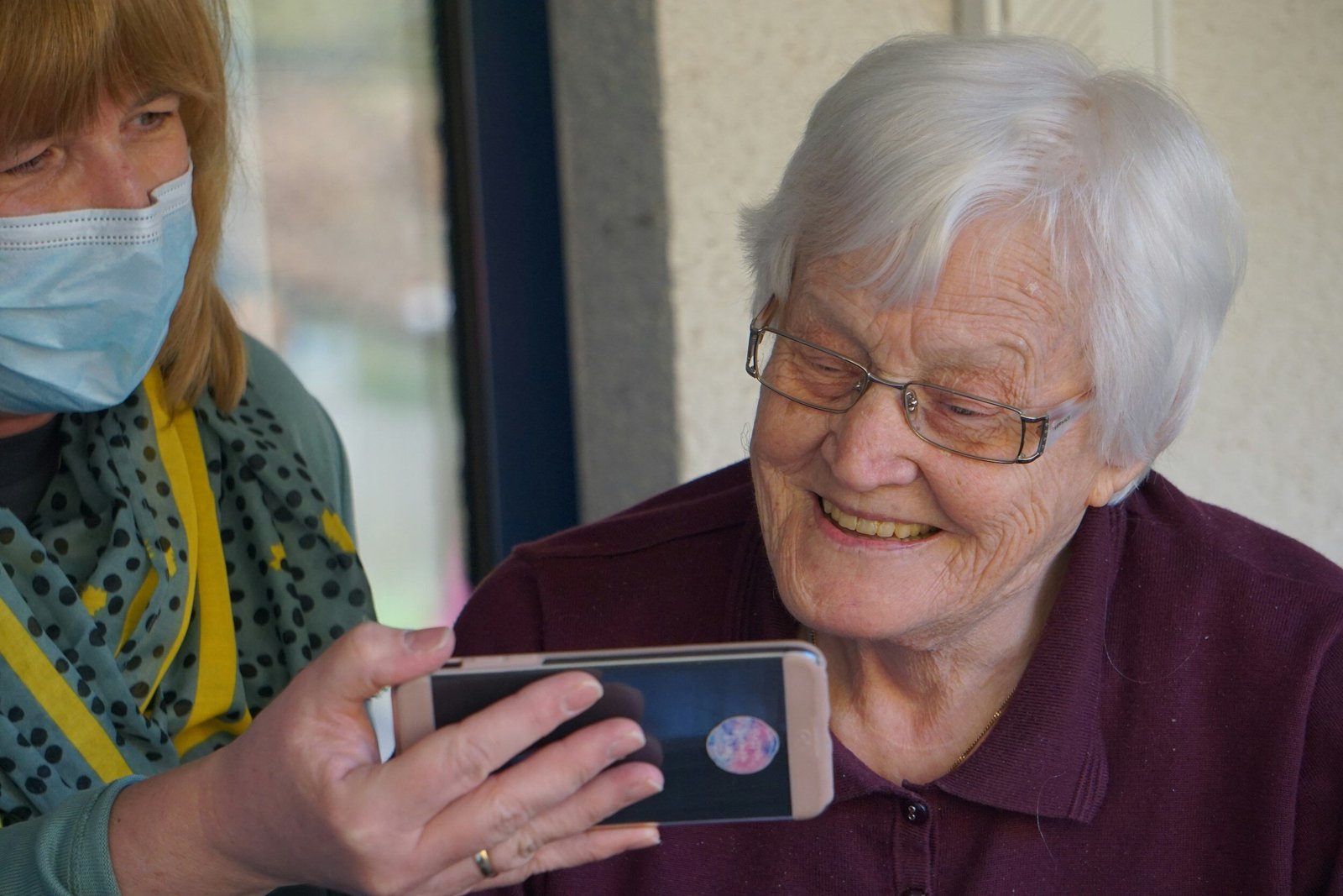 Aging and Emotional Well-being: Mental Health Tips for the Elderly